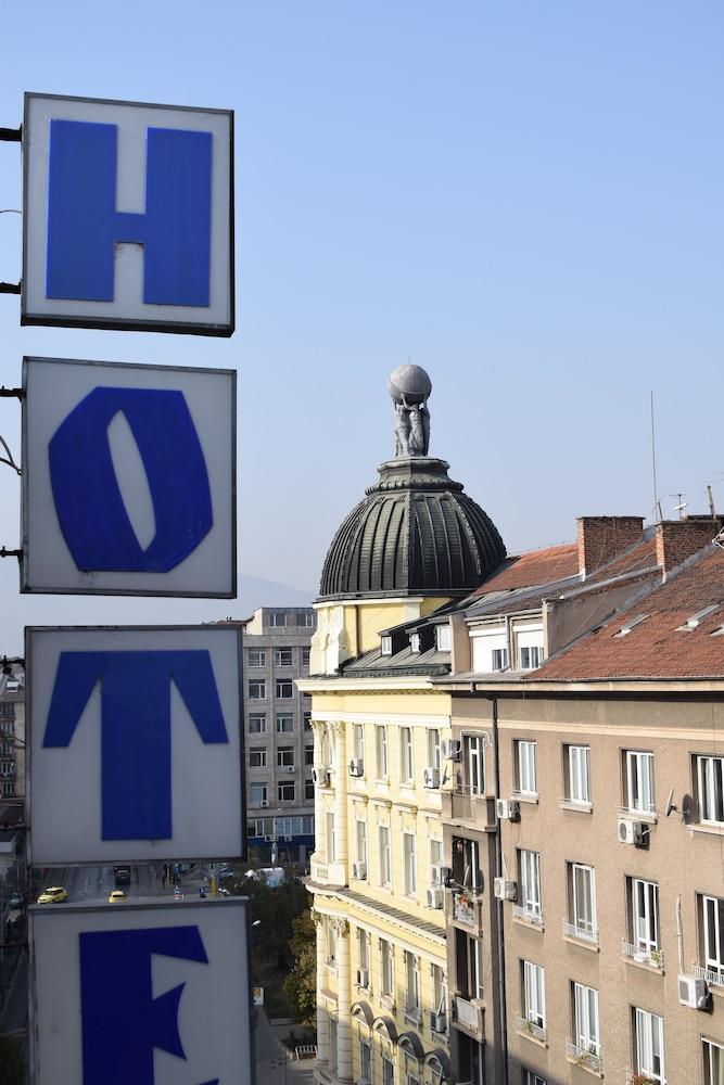 hotel