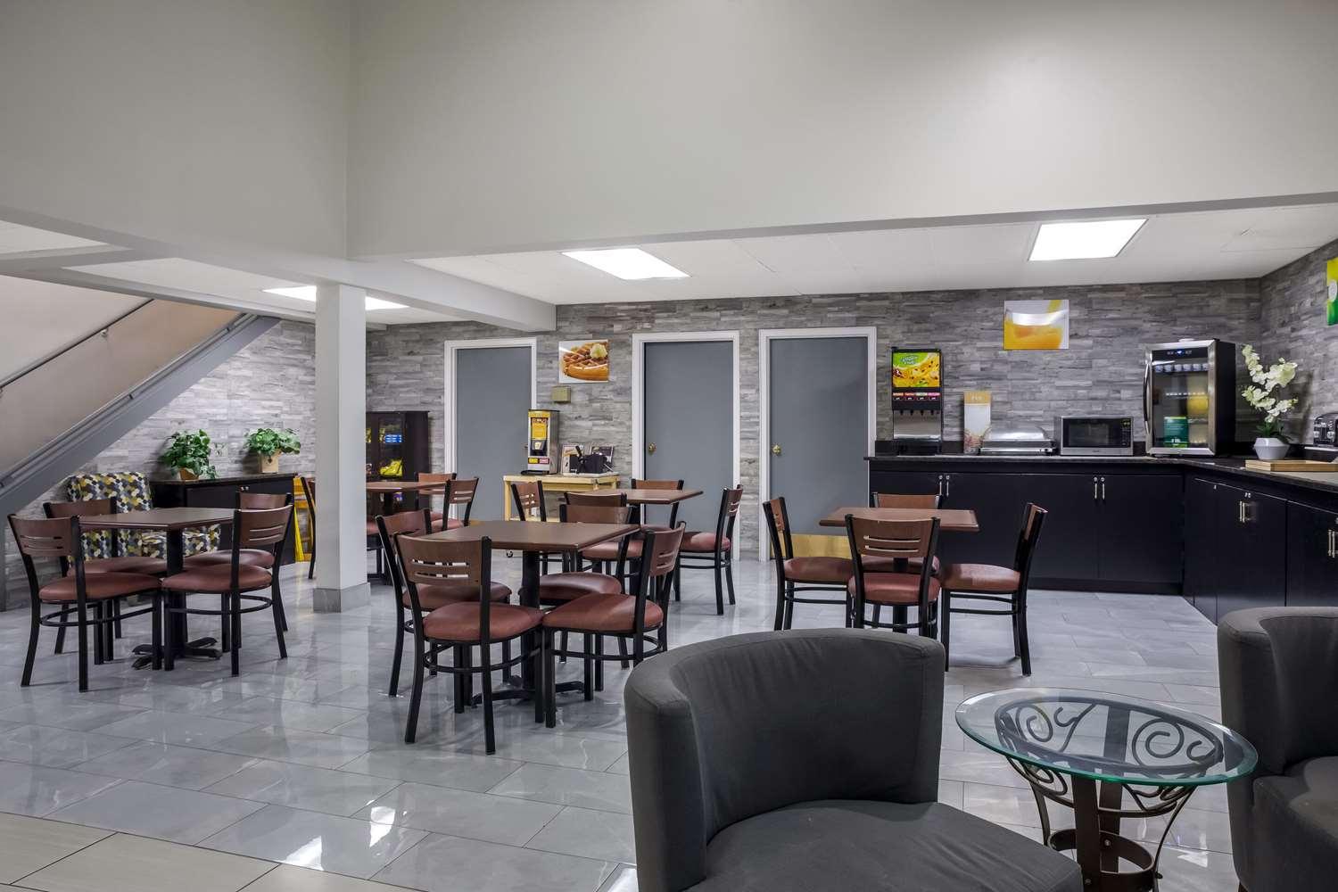 restaurant cafeteria