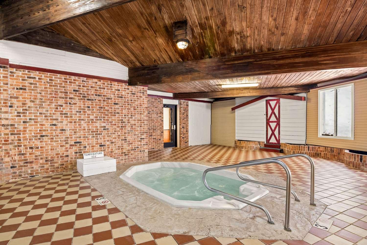 swimming pool spa