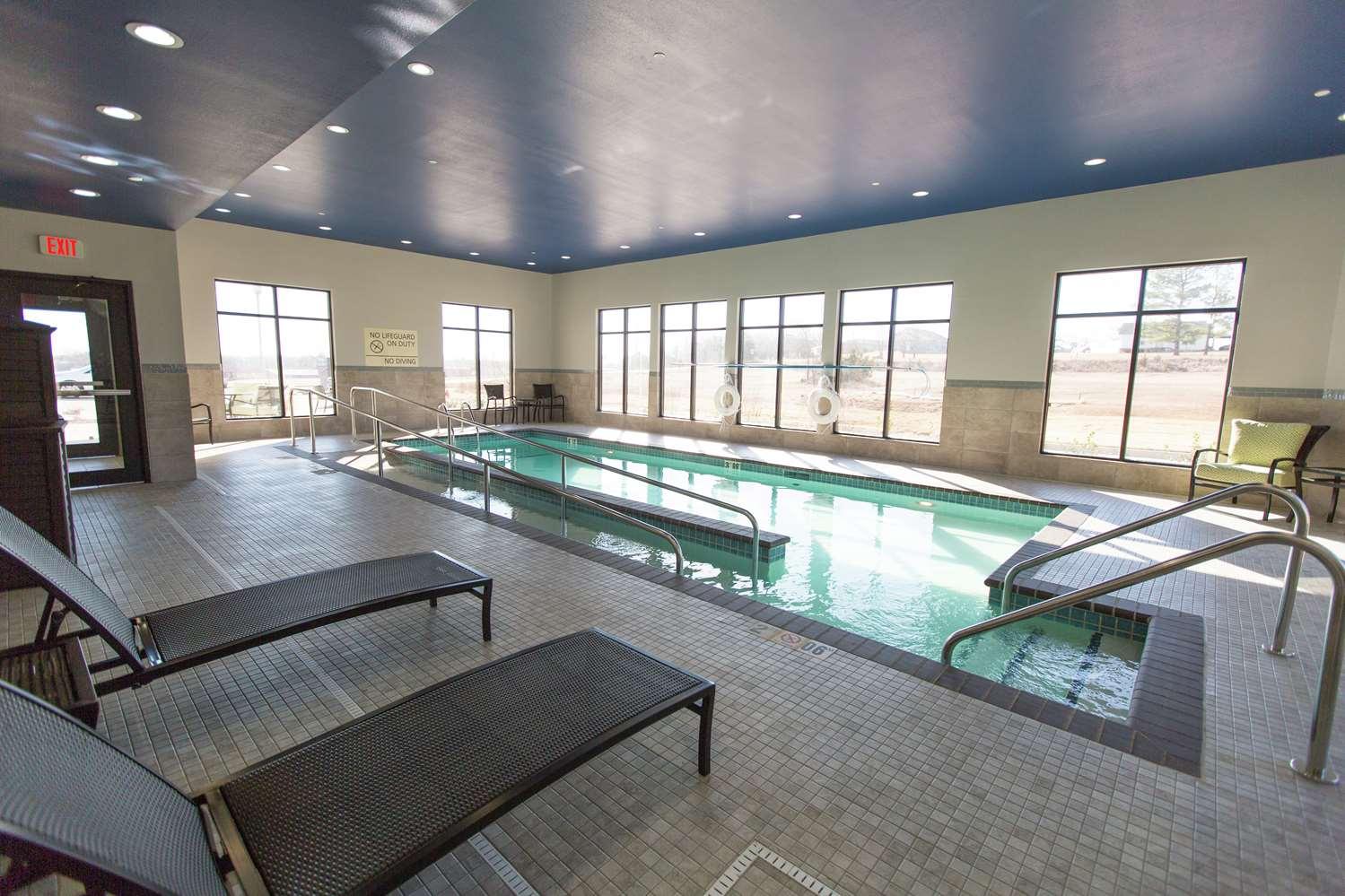 swimming pool spa