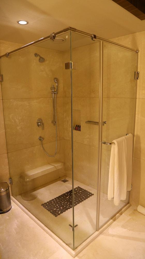 sport_facililities