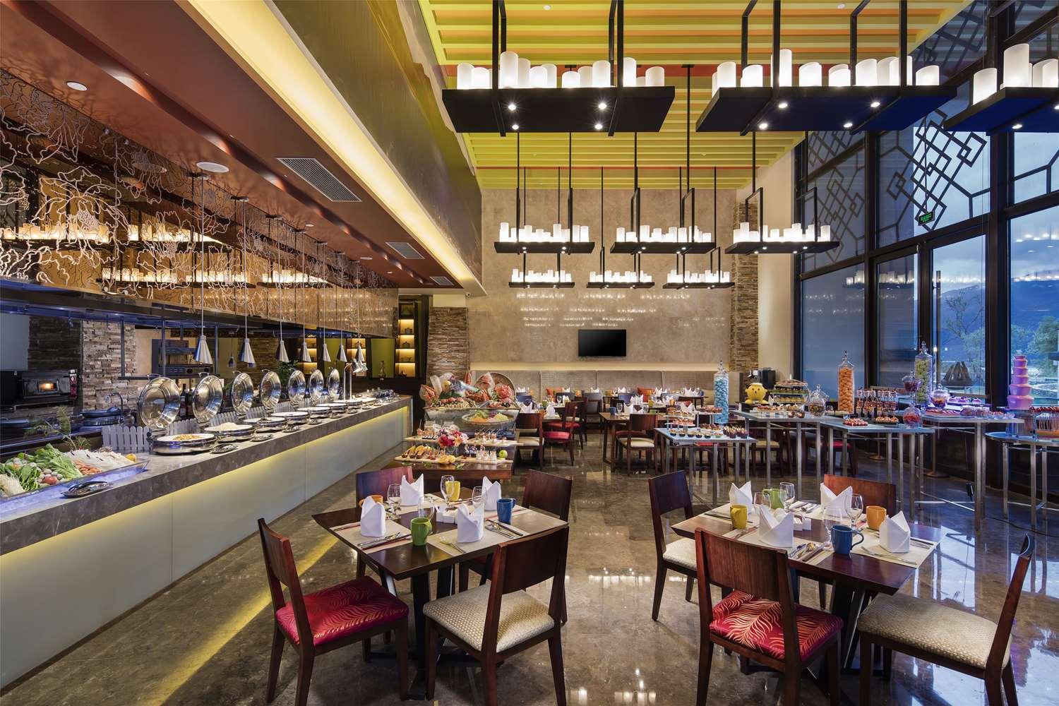 restaurant cafeteria