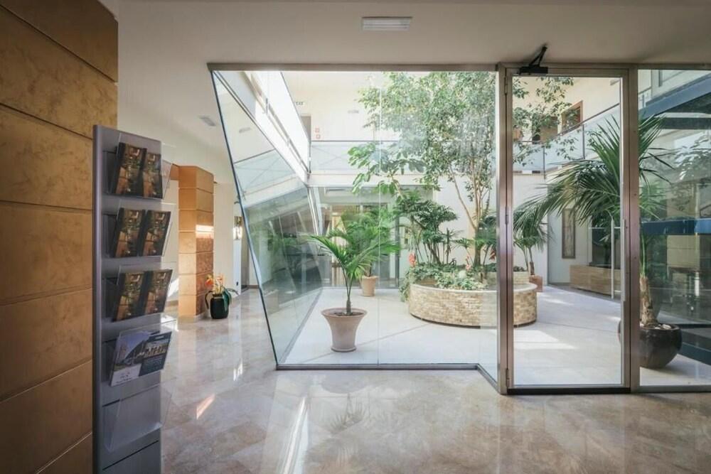 lobby