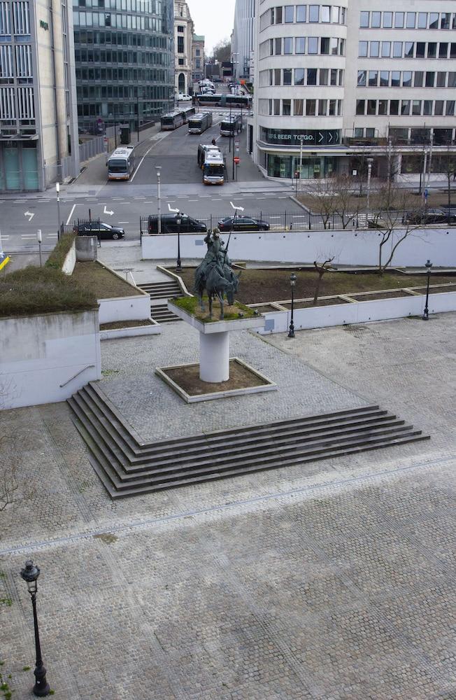 surroundings
