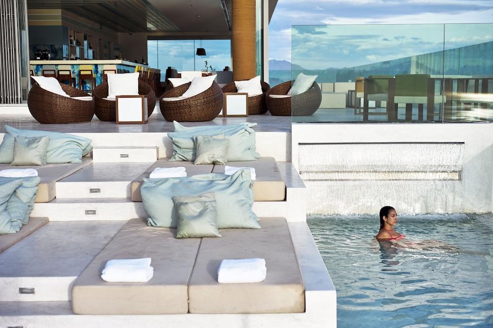 swimming pool spa