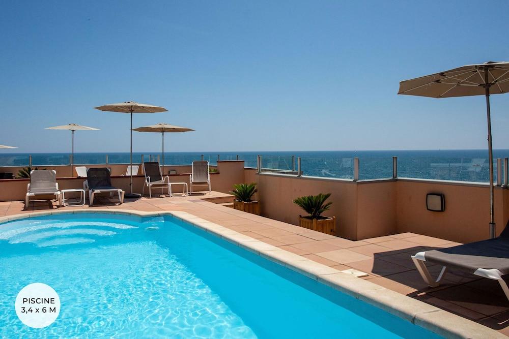 swimming pool spa