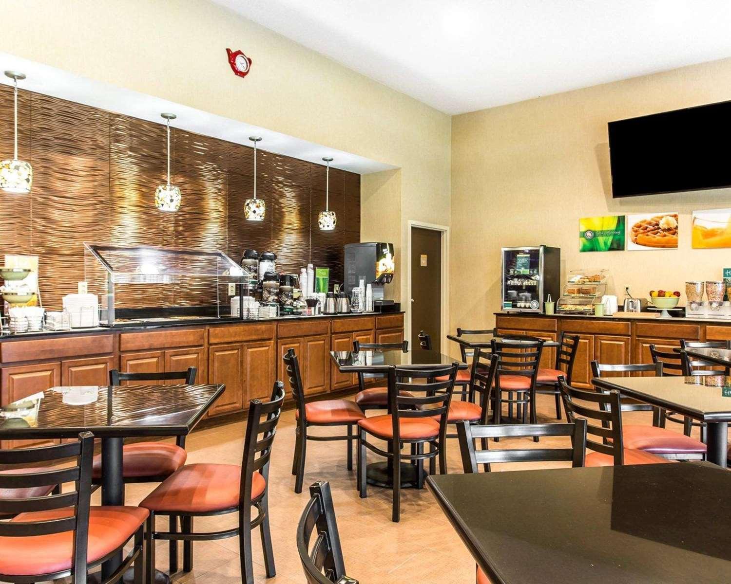 restaurant cafeteria