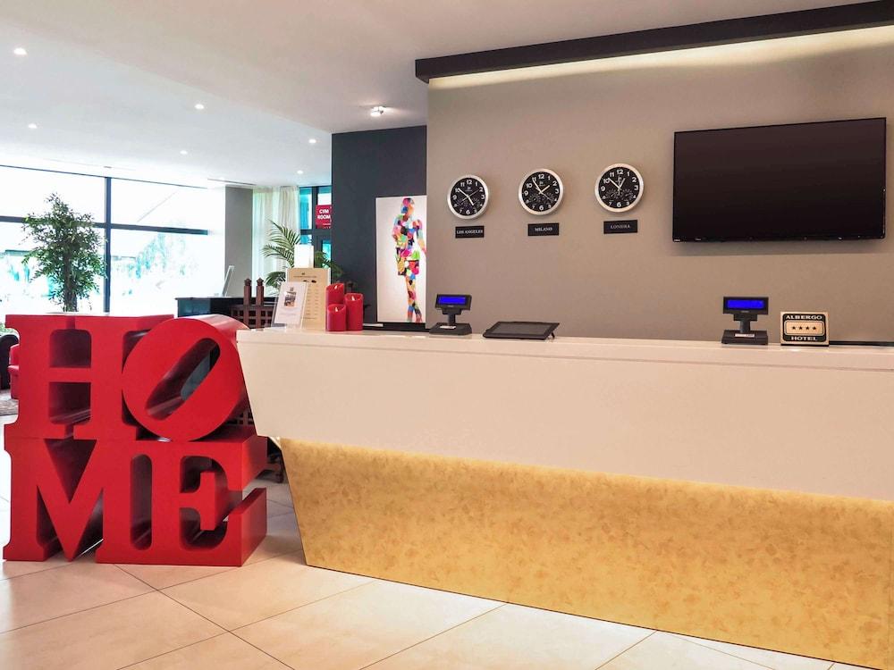 lobby