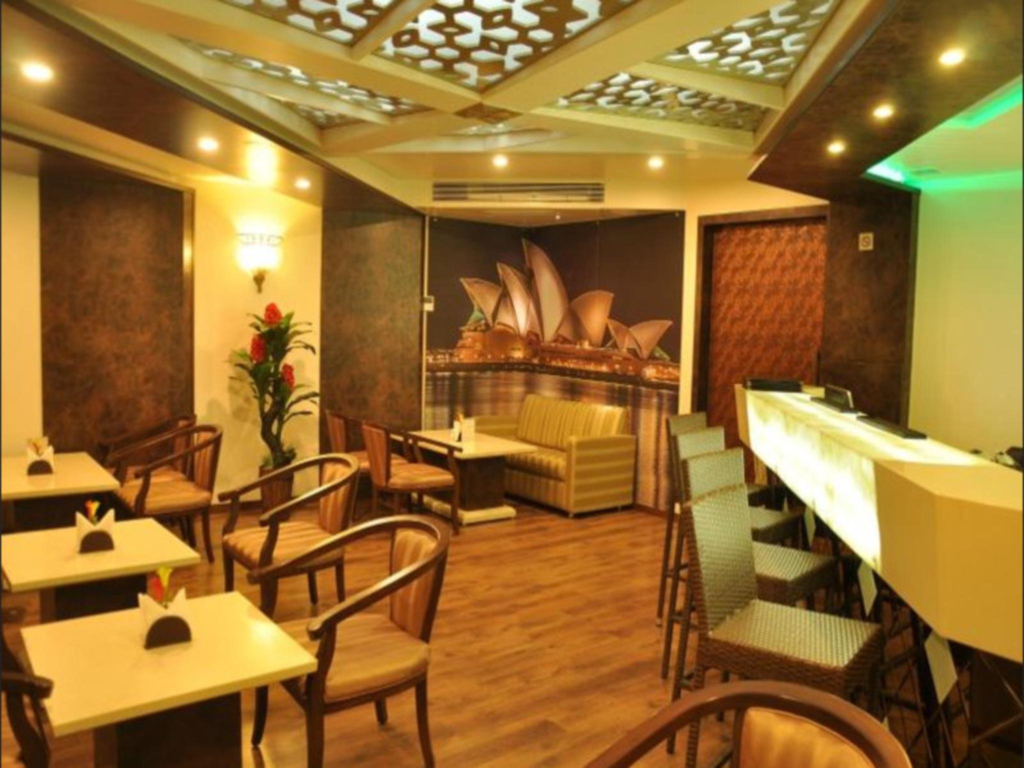 restaurant cafeteria