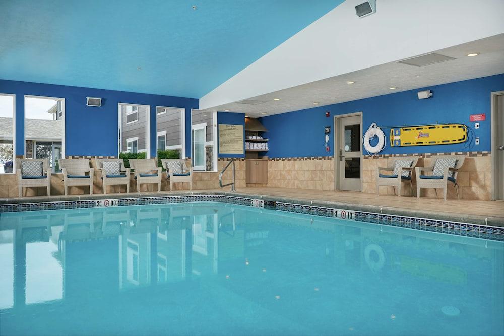 swimming pool spa