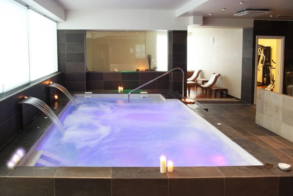 swimming pool spa