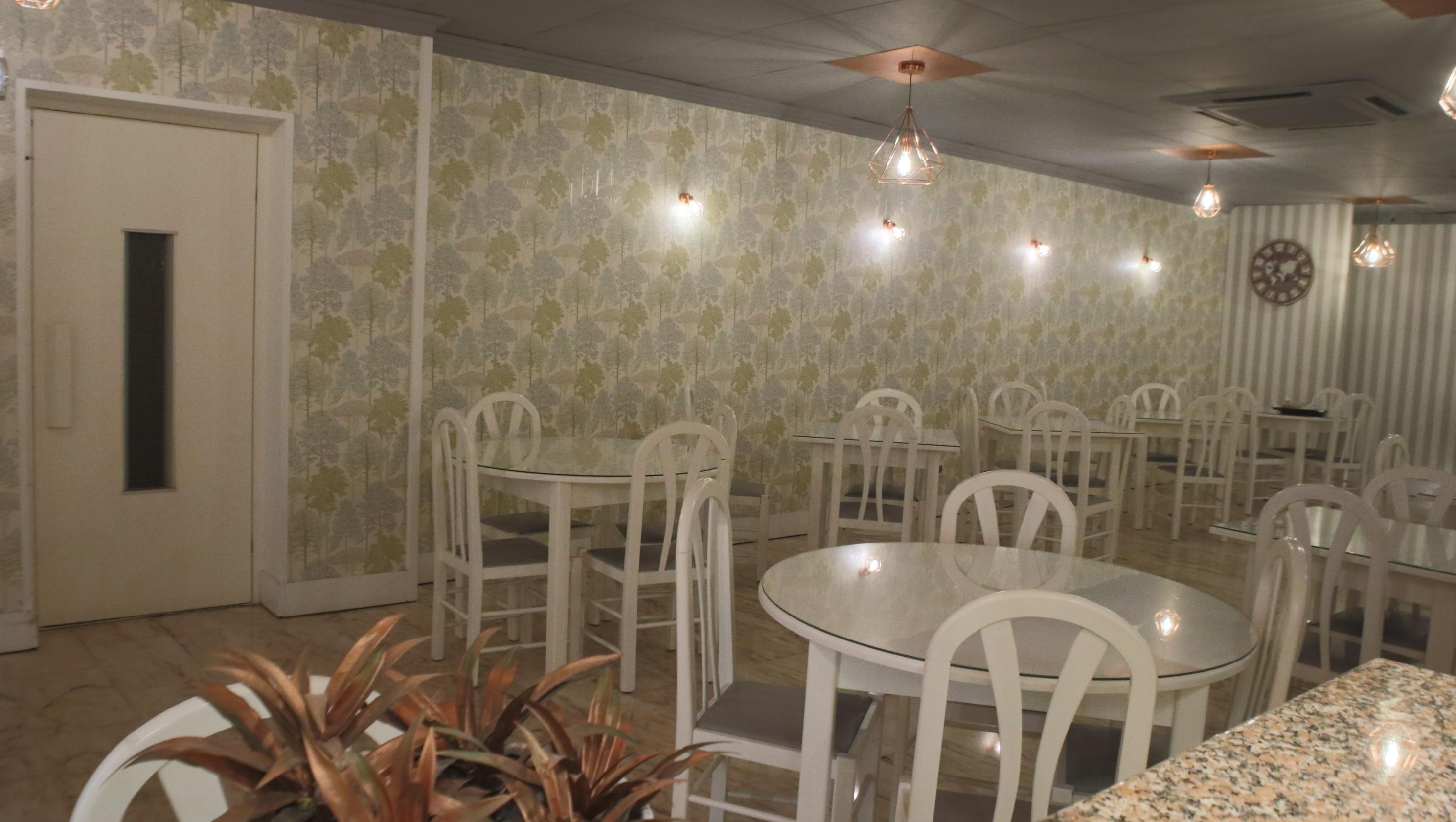 restaurant cafeteria