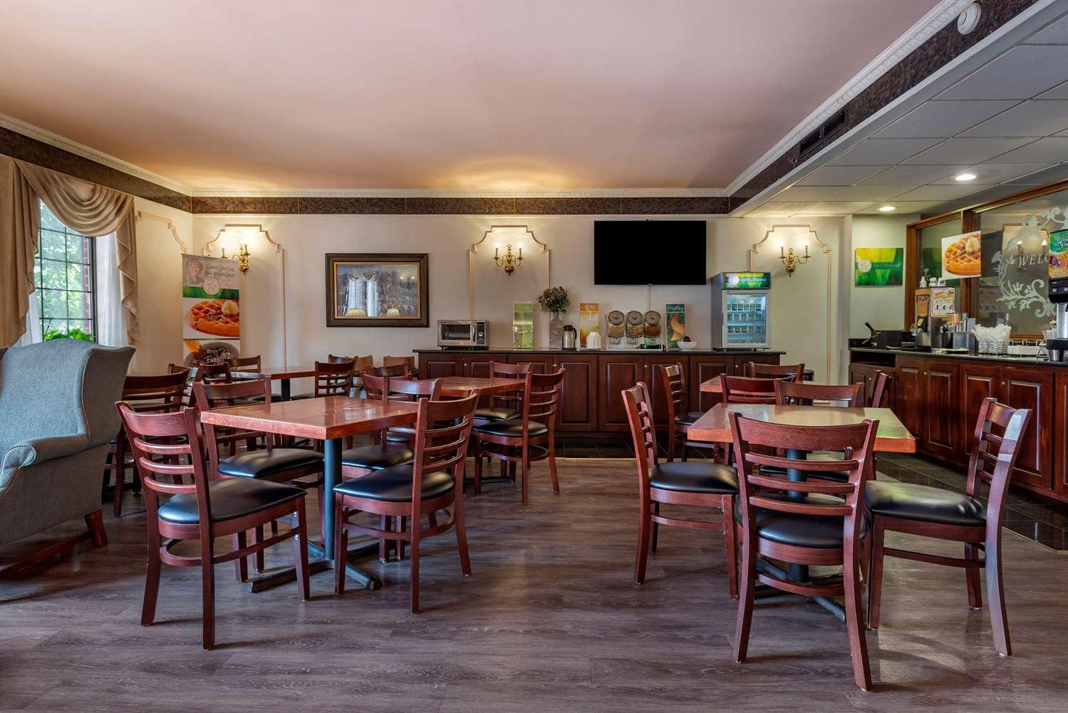 restaurant cafeteria