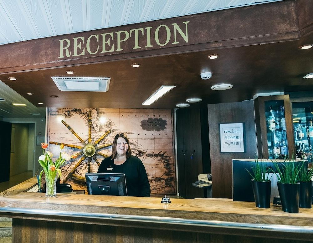 lobby