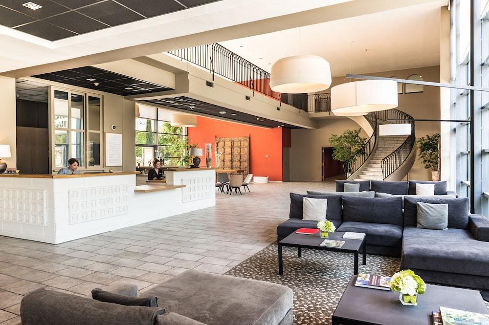 lobby