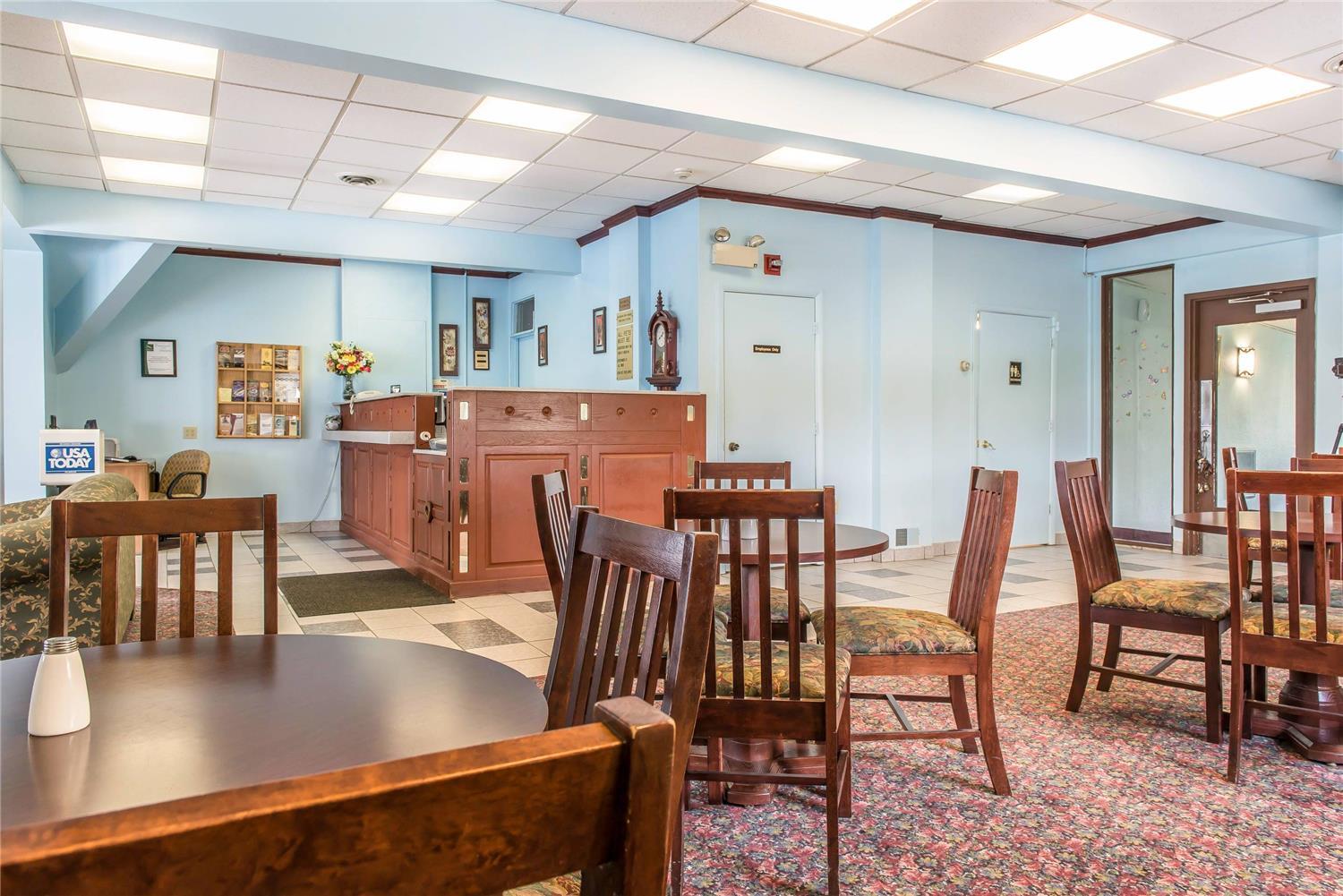restaurant cafeteria
