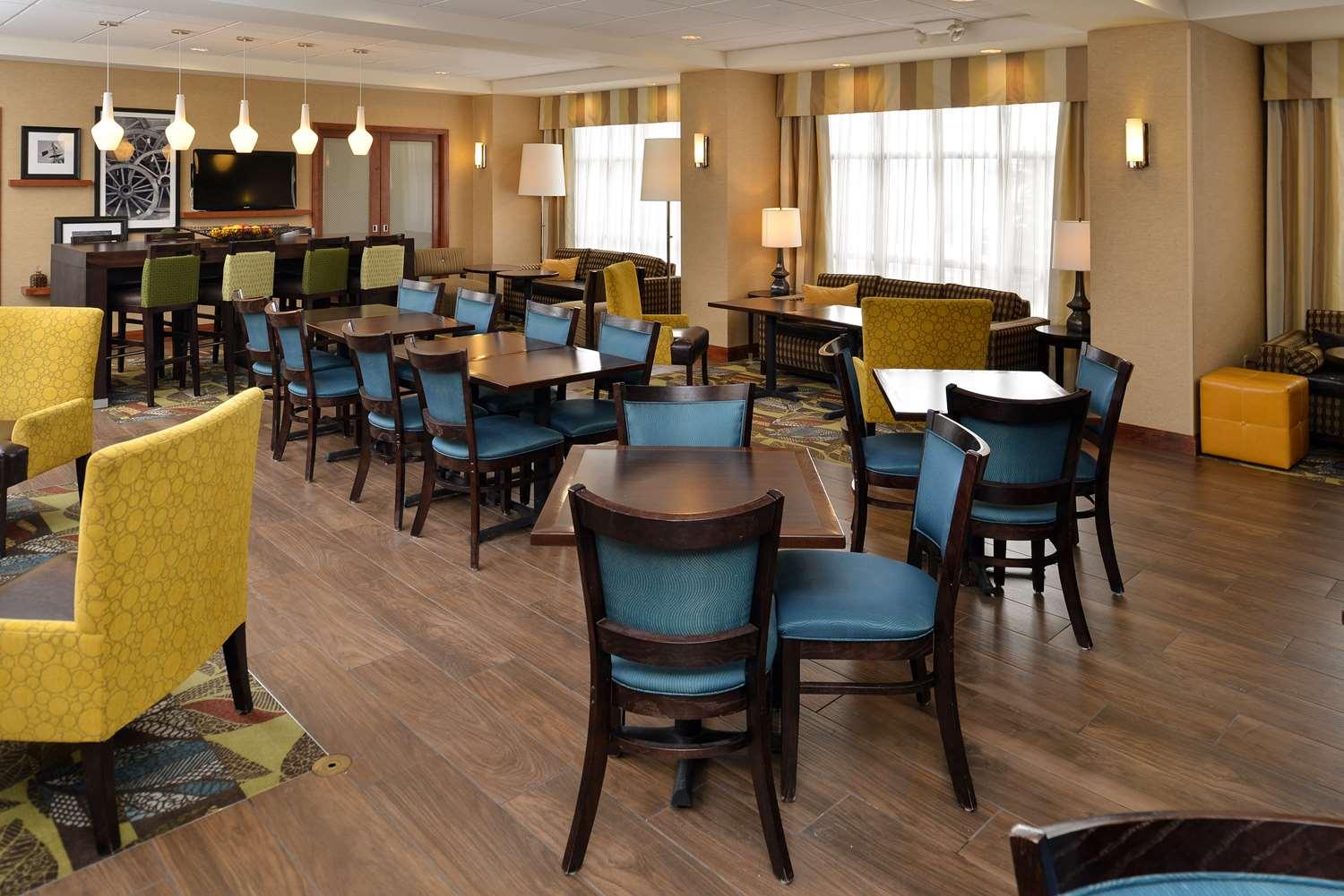 restaurant cafeteria