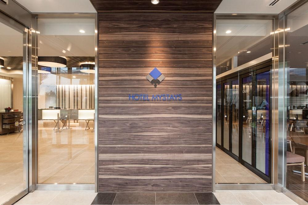 lobby