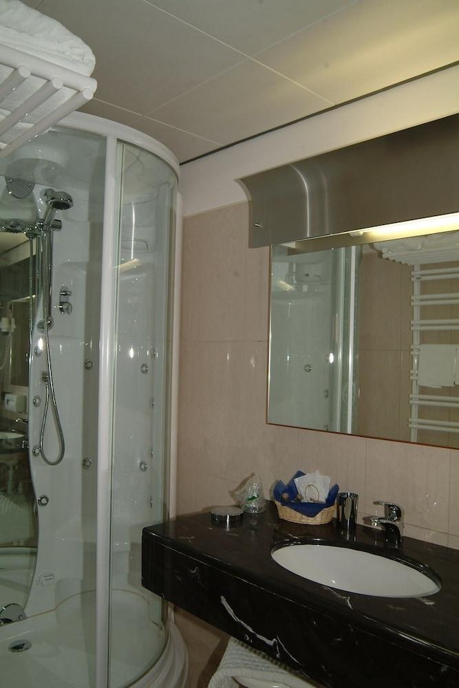 sport_facililities