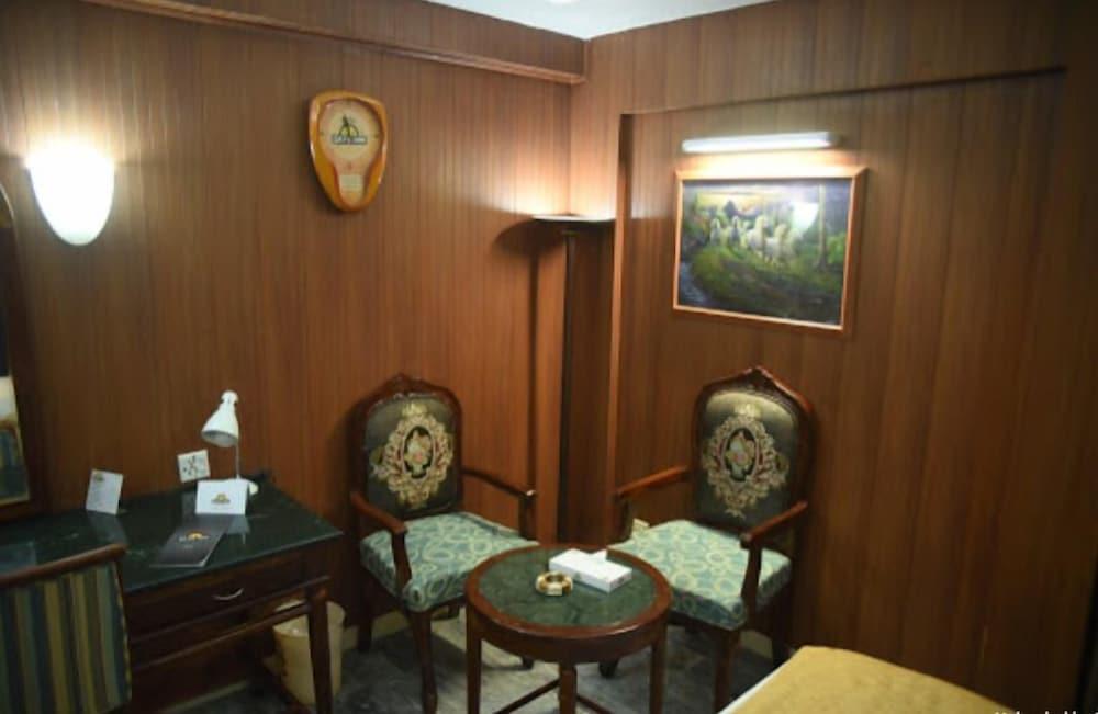 lounge