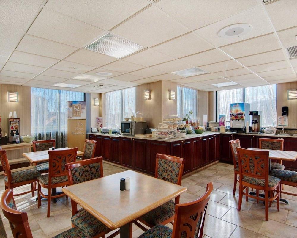 restaurant-cafeteria