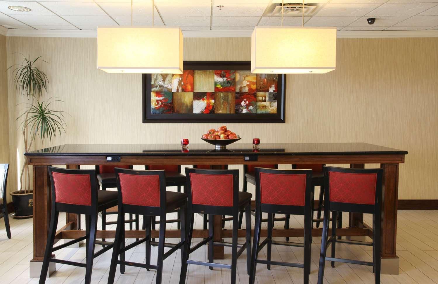 restaurant cafeteria