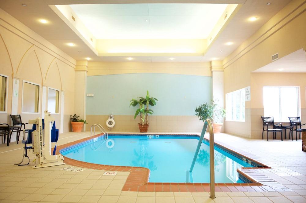 swimming pool spa