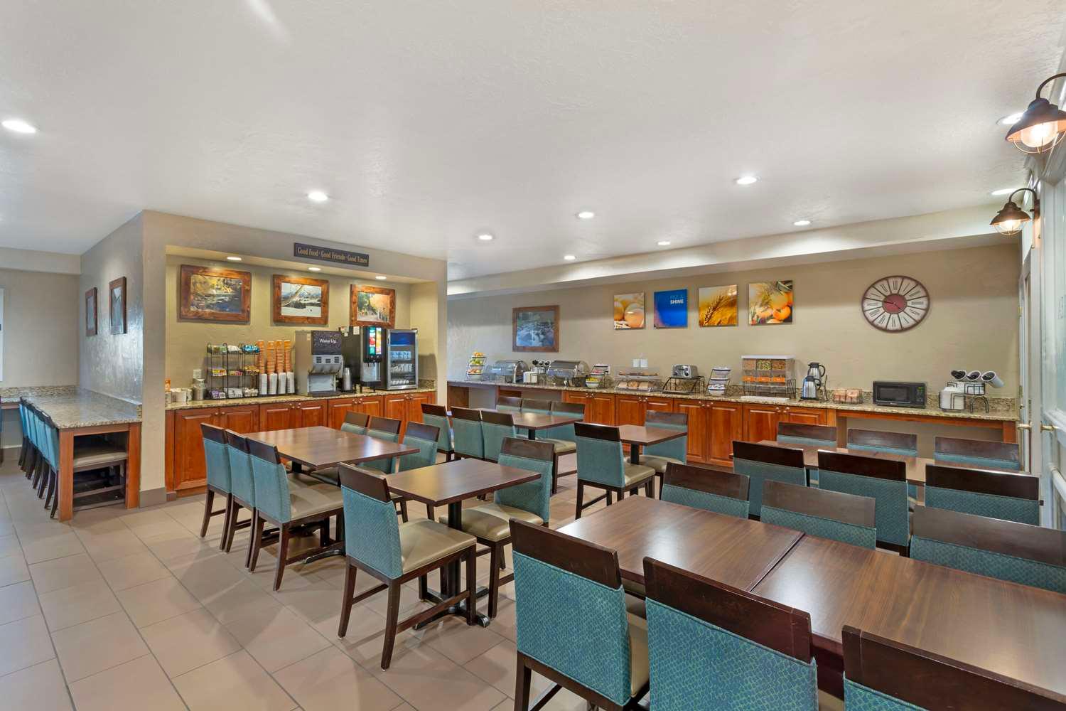 restaurant cafeteria