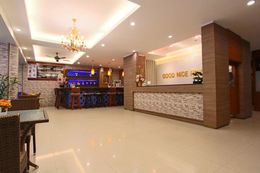 lobby