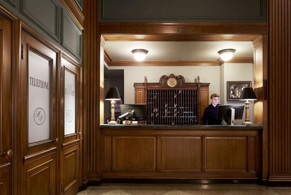 lobby