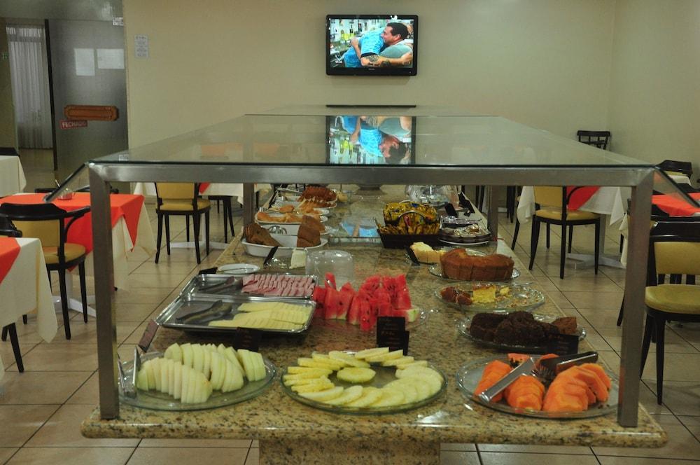 restaurant-cafeteria