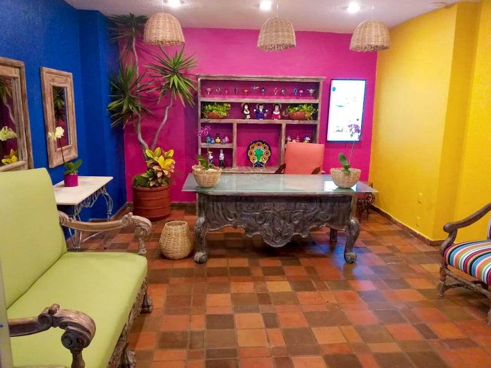 lounge