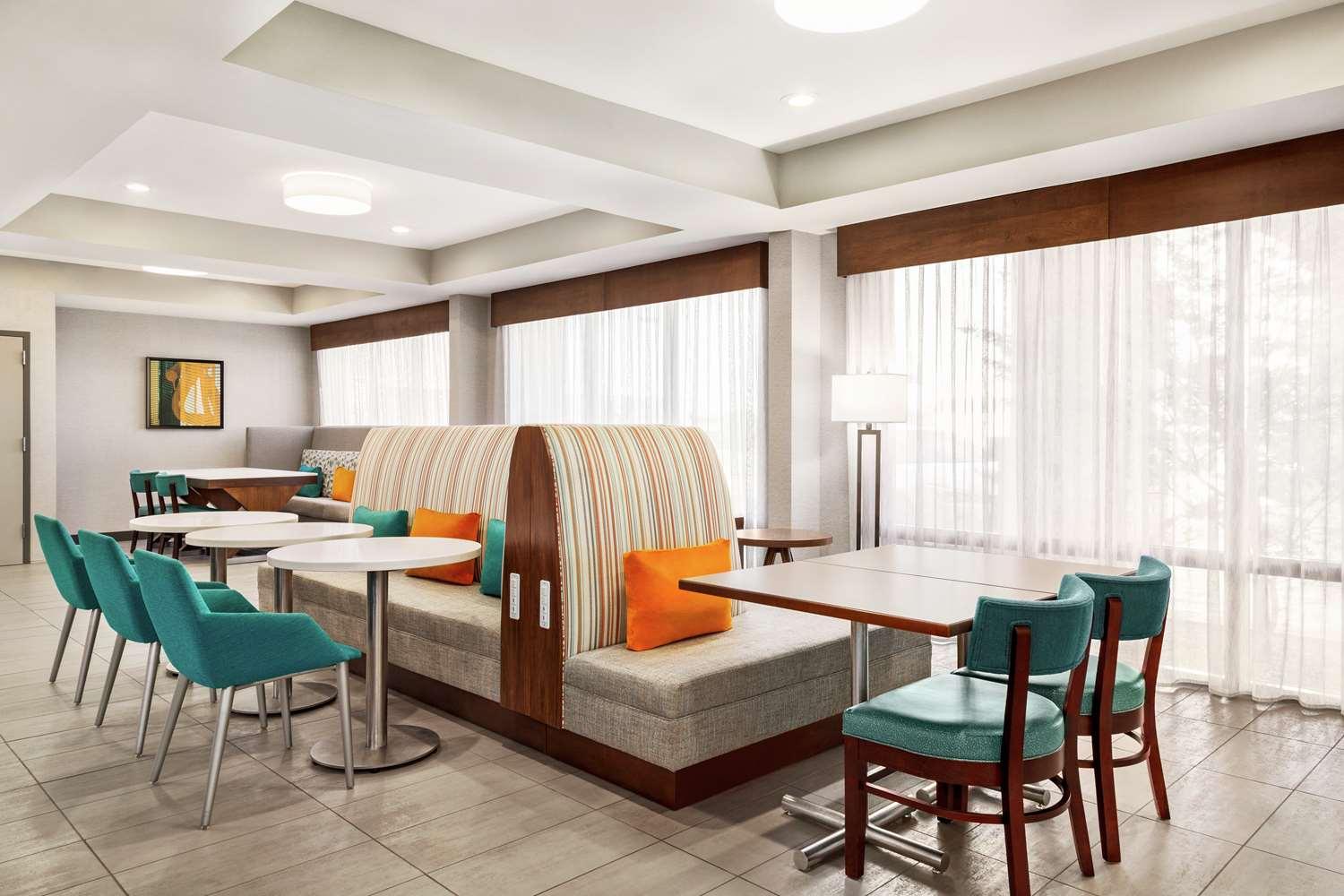 restaurant cafeteria