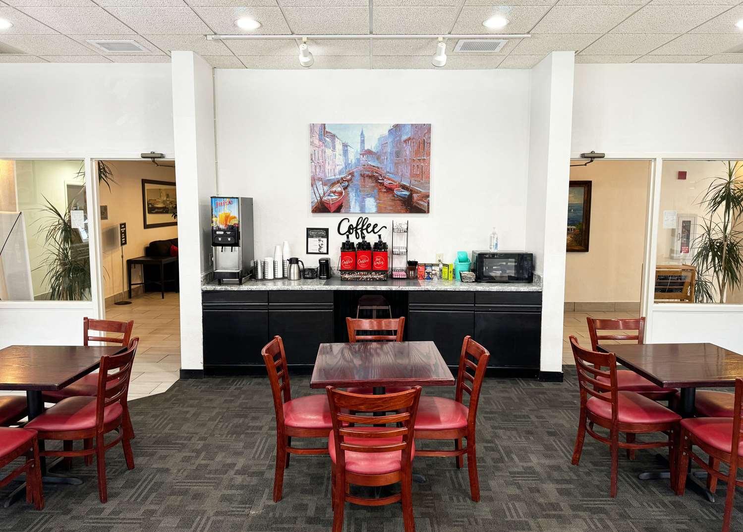 restaurant cafeteria