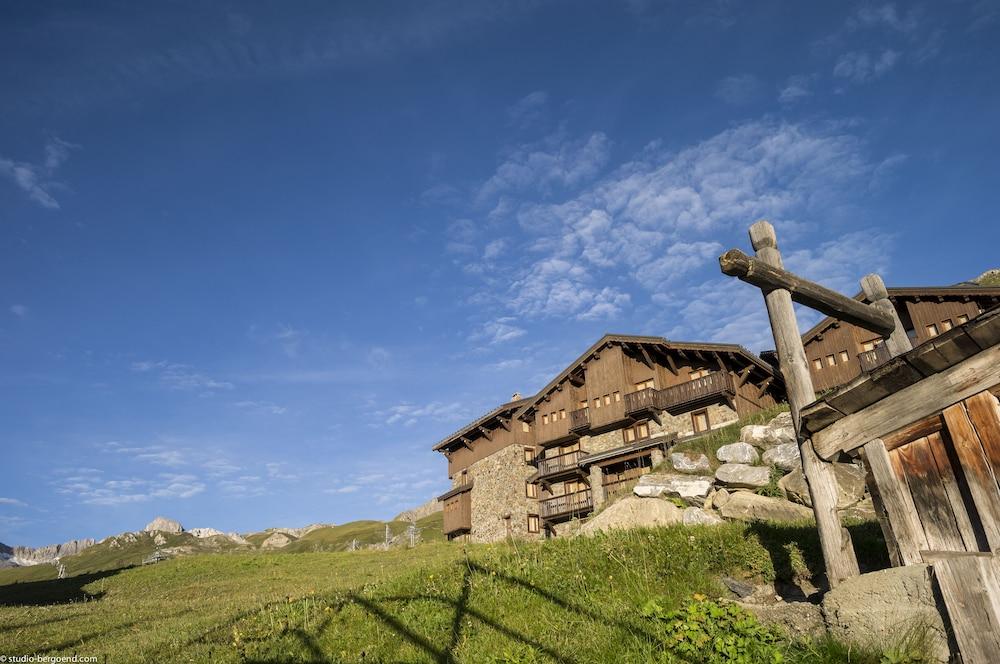 surroundings