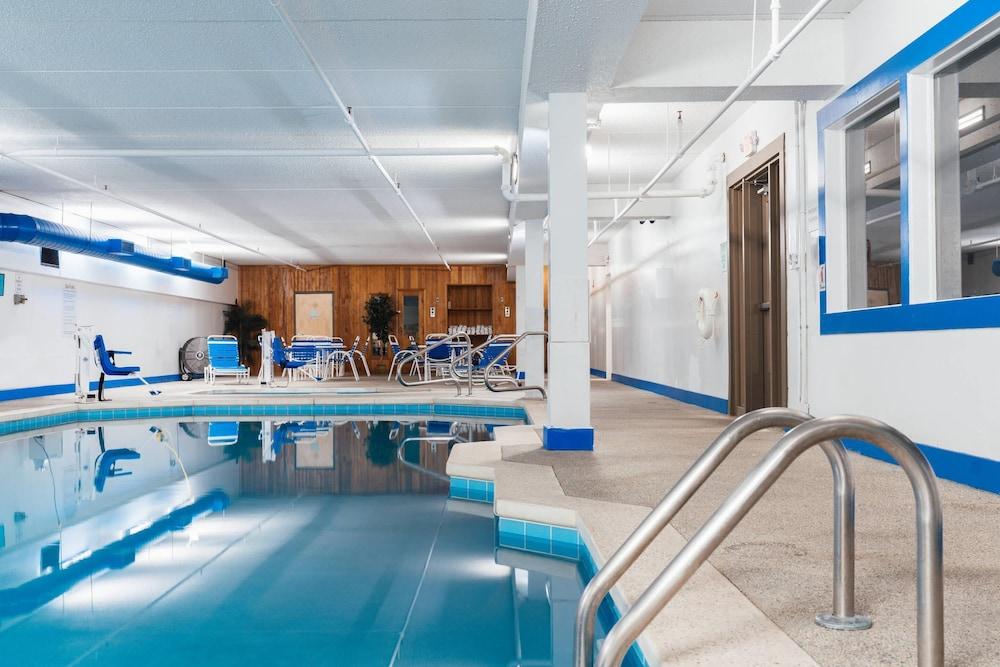 swimming pool spa