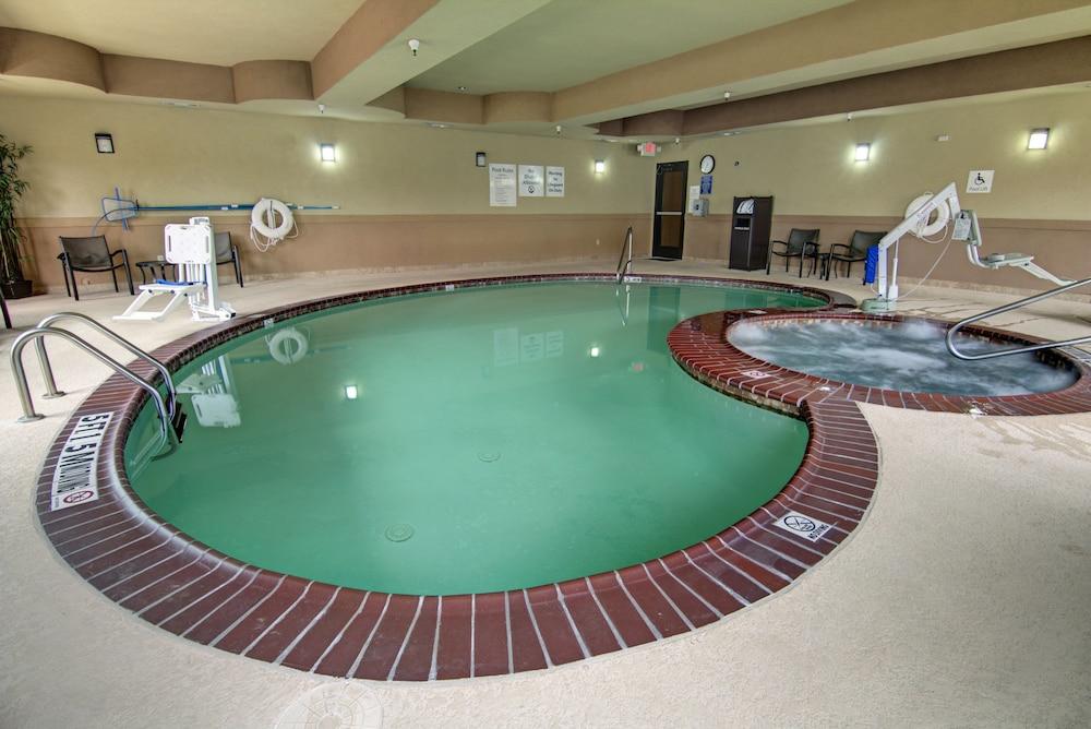 swimming pool spa