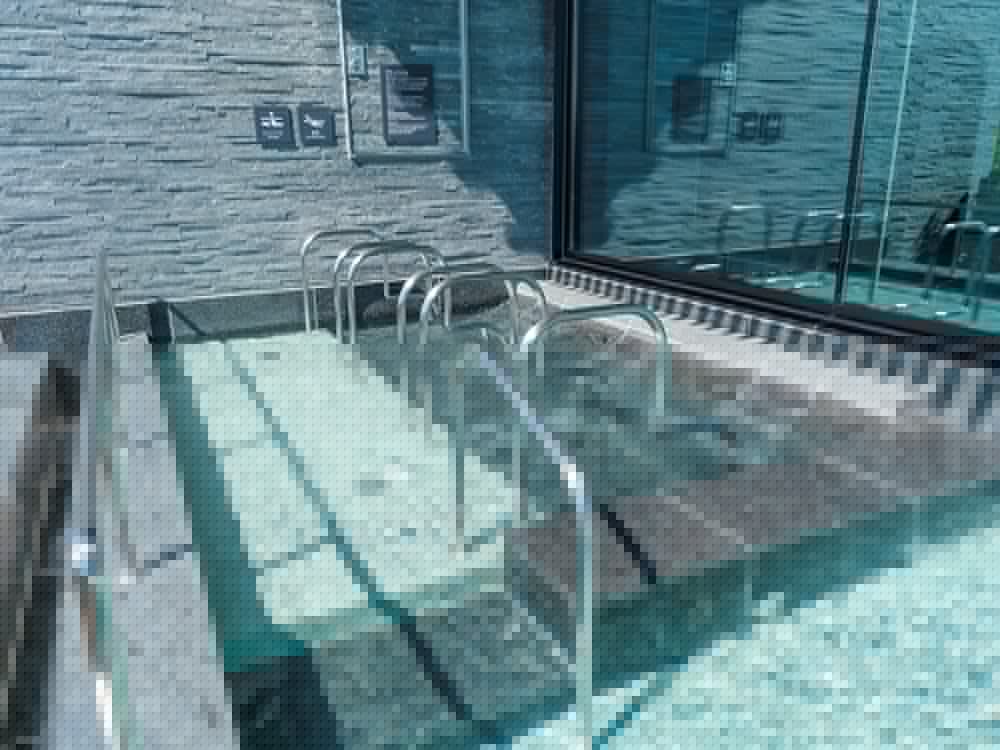 swimming pool spa