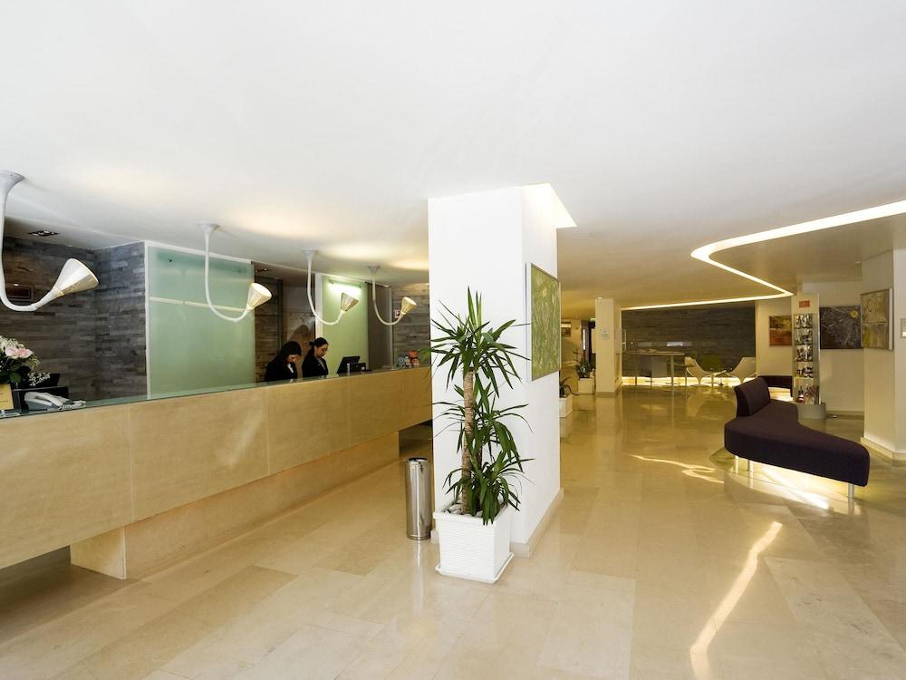 lobby