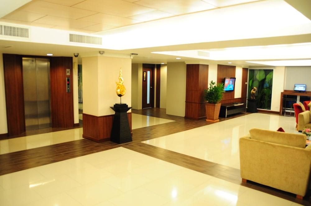 lobby