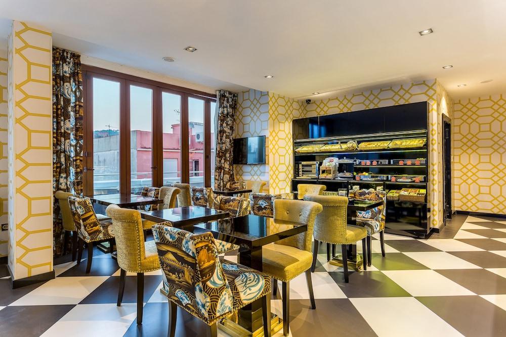 restaurant-cafeteria