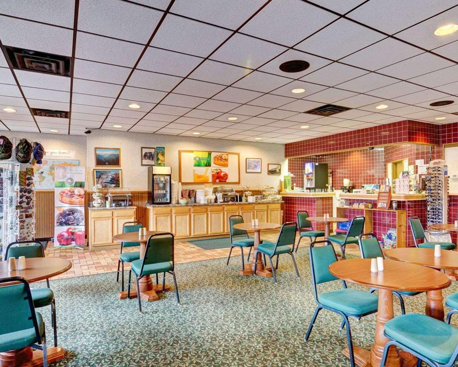 restaurant cafeteria