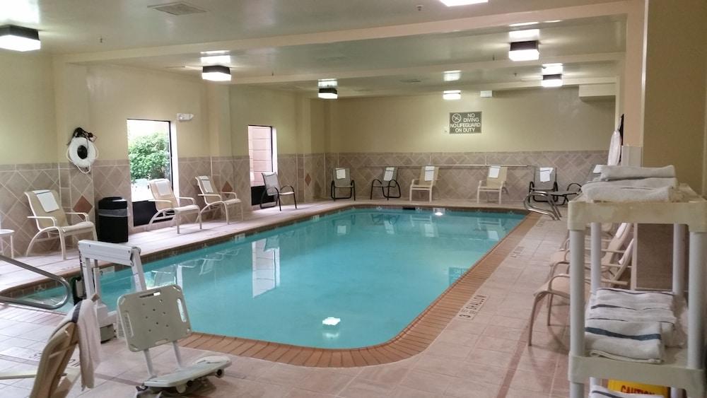 swimming pool spa