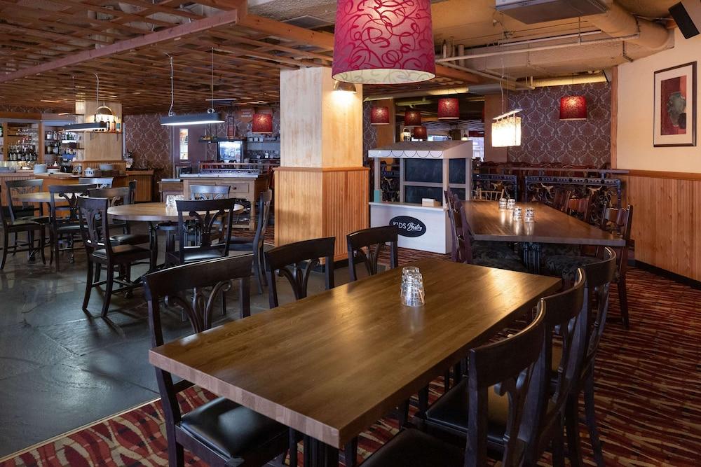 restaurant cafeteria