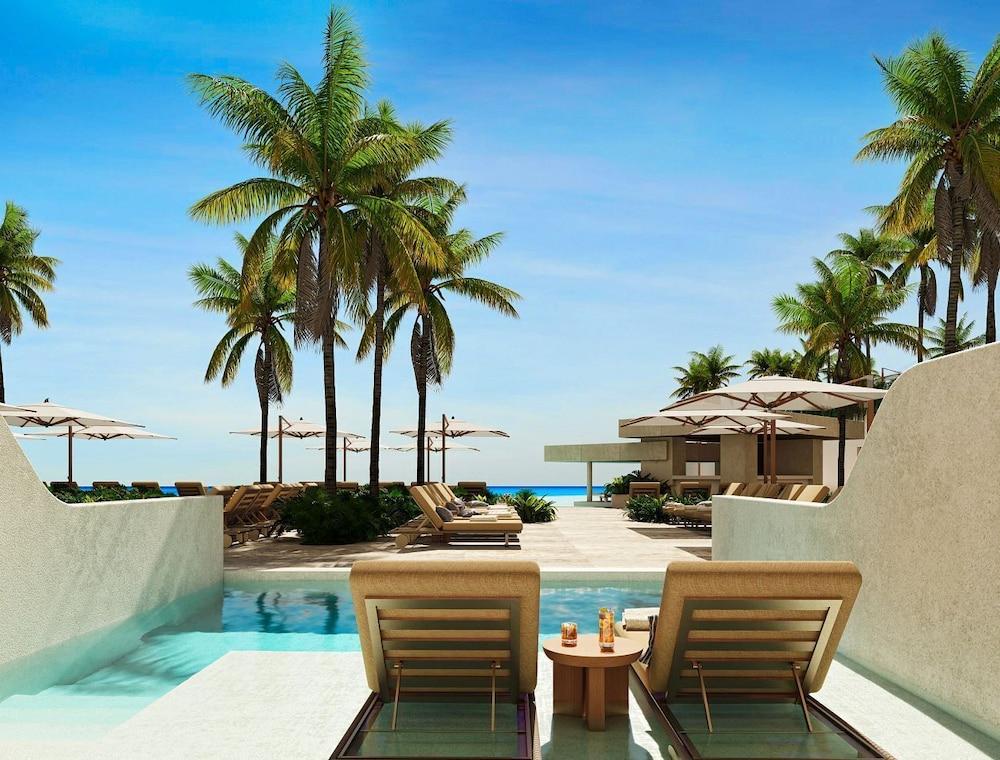 swimming pool spa