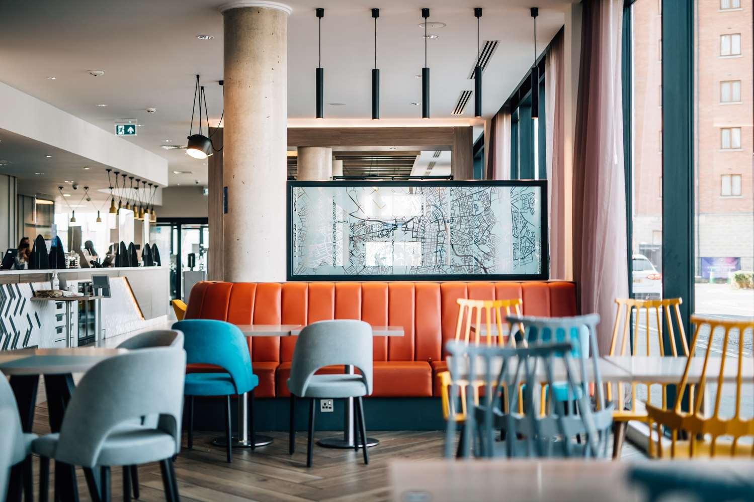 restaurant cafeteria