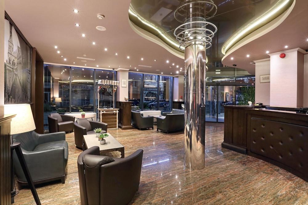 lobby
