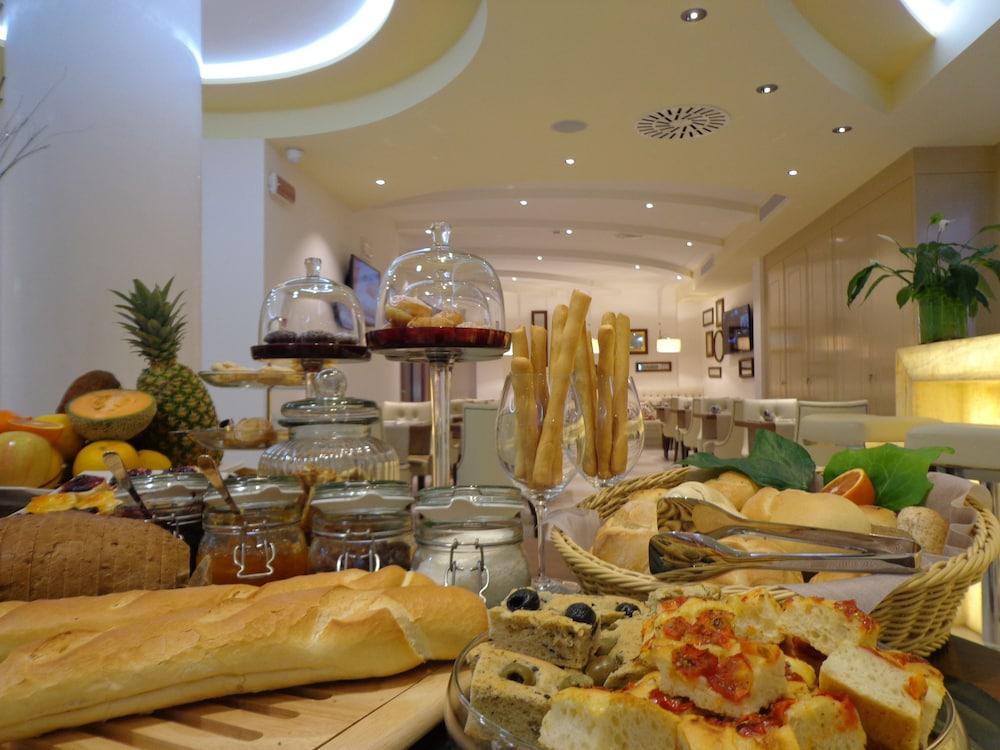 restaurant-cafeteria