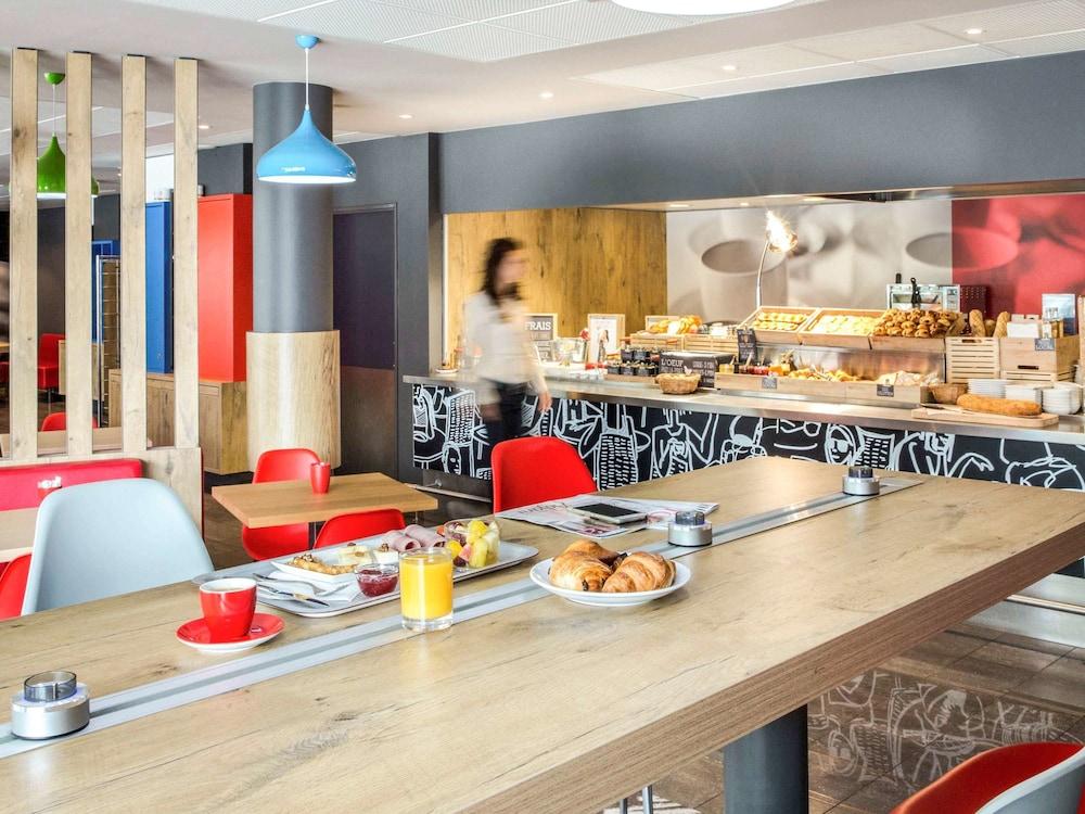 restaurant-cafeteria