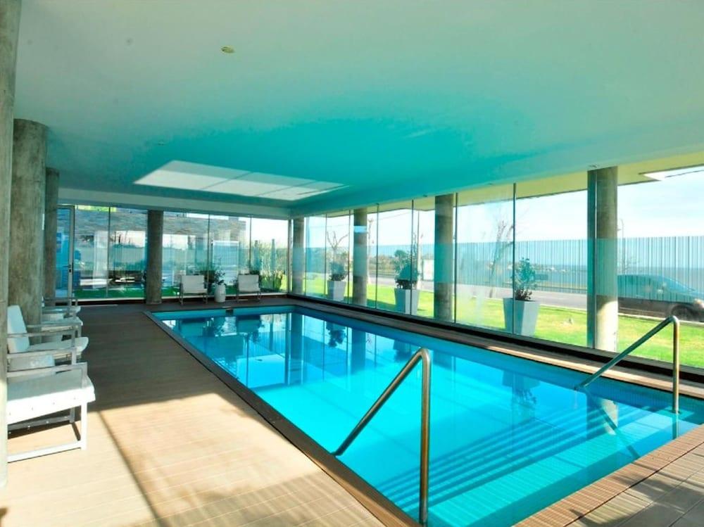 swimming pool spa